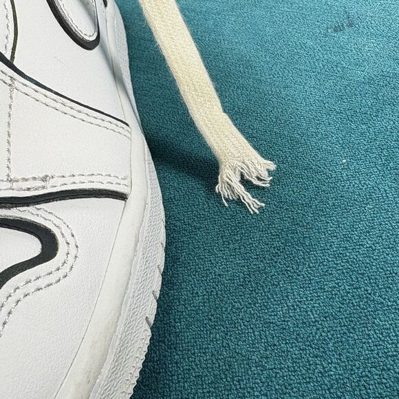 Size 6 - Women’s Nike Air Jordan 1 Mid Iridescent shoes - Picture 11 of 12